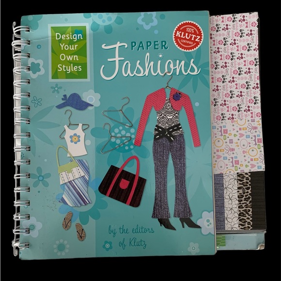 Klutz Toys Klutz Paper Fashions Book Learning Activity Designing